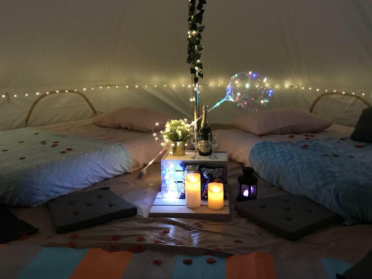 Glamping Kaki - Medium Bell Tent Singapore Buitenkant foto