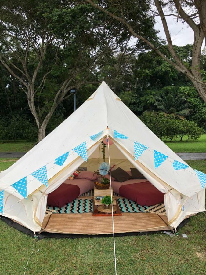 Glamping Kaki - Medium Bell Tent Singapore Buitenkant foto